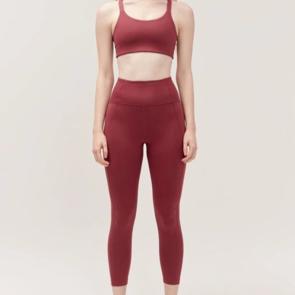 NWT GC High Rise Compressive Leggings in Mulberry